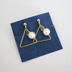 sankaku pearl earrings